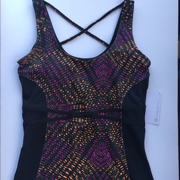 Fabletics Tops - NWT FABLETICS Moisture Wicking Sport Gym Top S